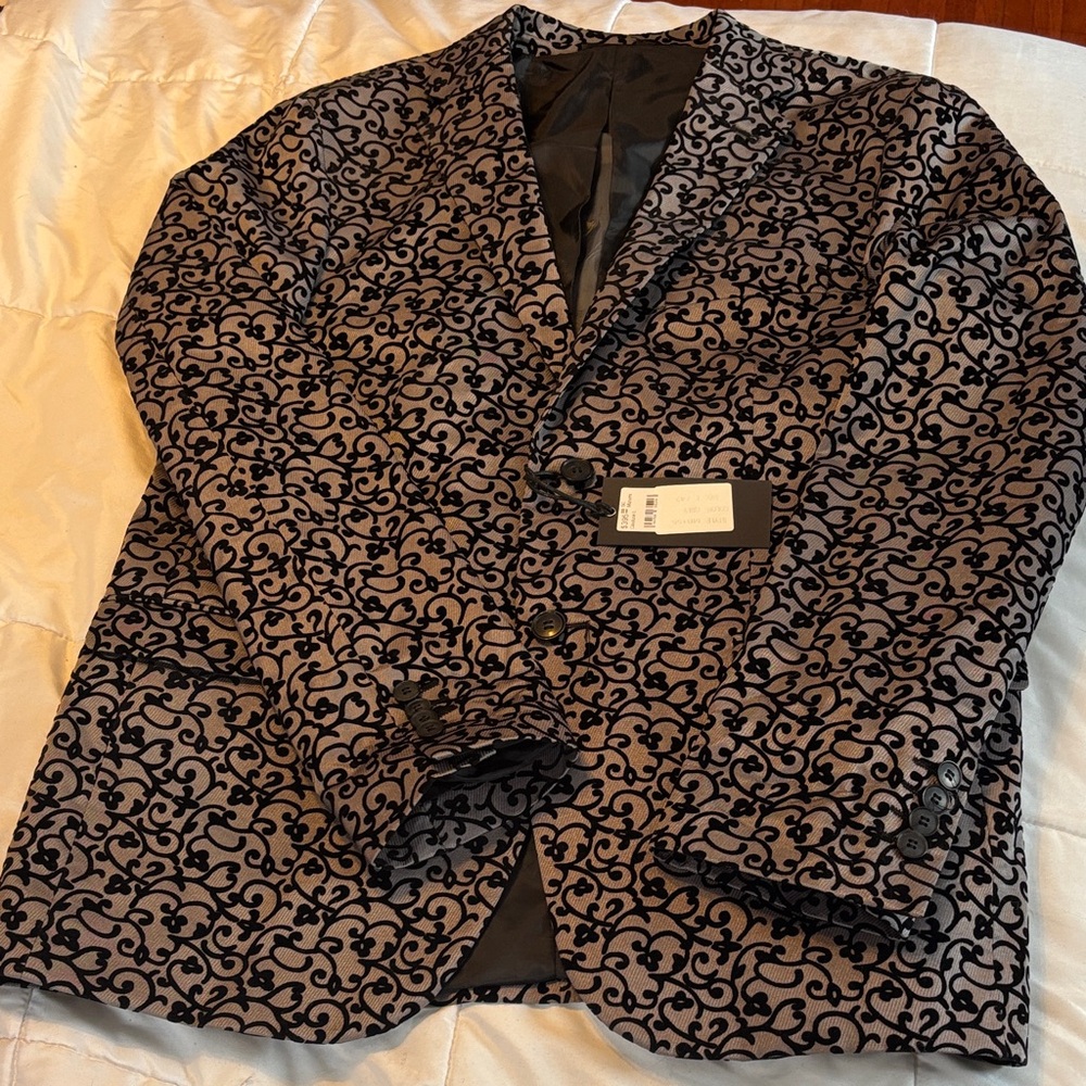Stylish Black and Gray Patterned Blazer